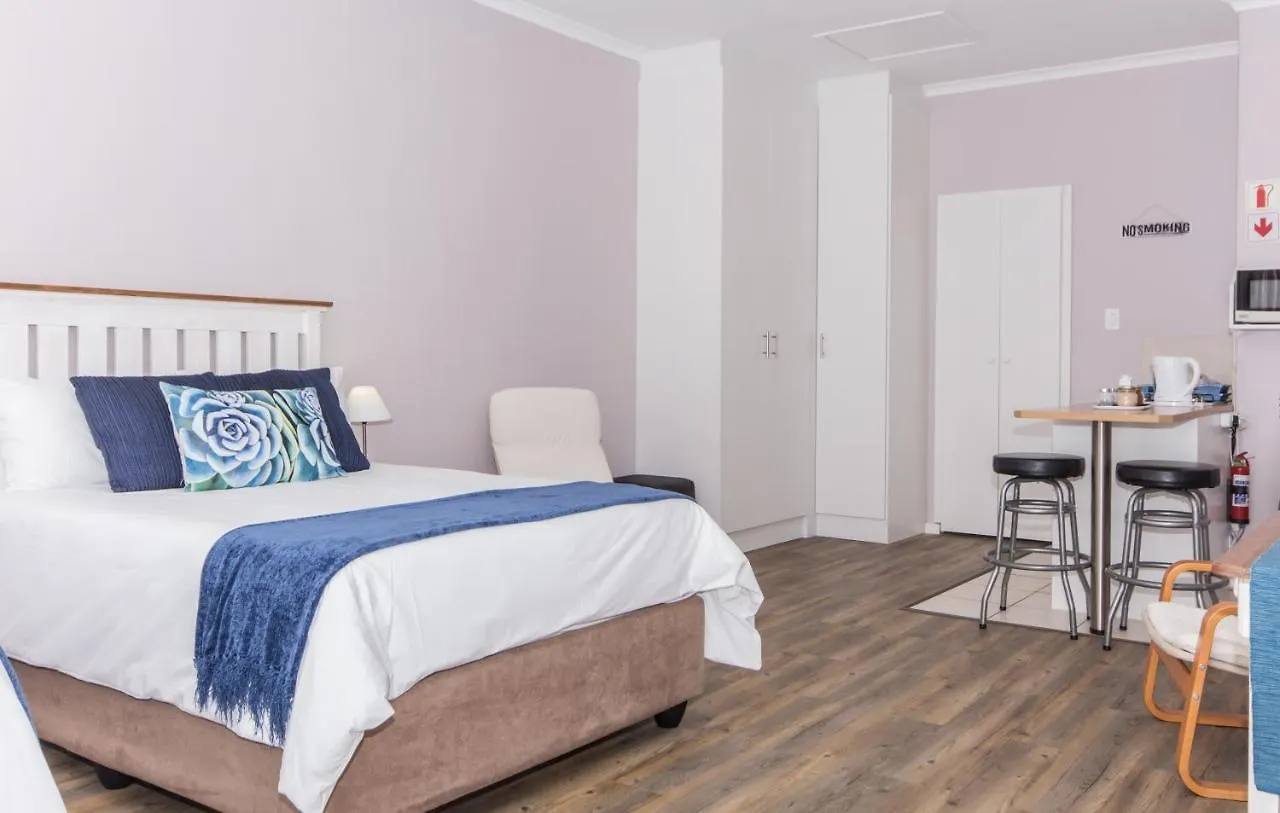 *** Guest house 10 Windell Self Catering Accommodation Durbanville South Africa